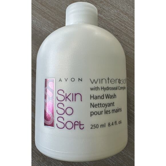 New Avon Skin So Soft Wintersoft Hand Wash With Hydroseal Complex 8.4 fl oz - Picture 1 of 3